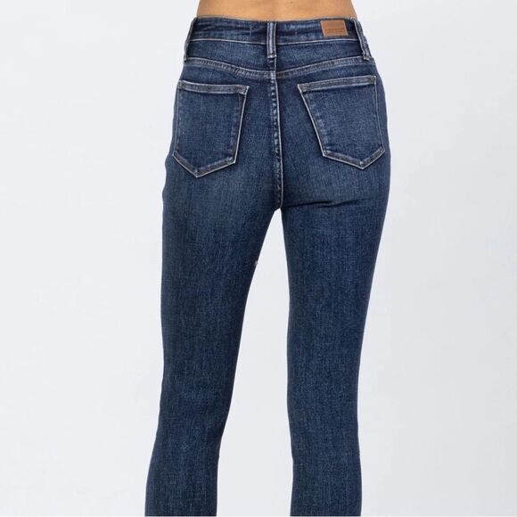 NWT Judy Blue Dark and Twisty Tummy Control Dark Wash Skinny Jeans Sz 25 - Picture 3 of 9